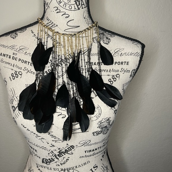 Badgley Mischka Black Feather Necklace - Picture 4 of 6